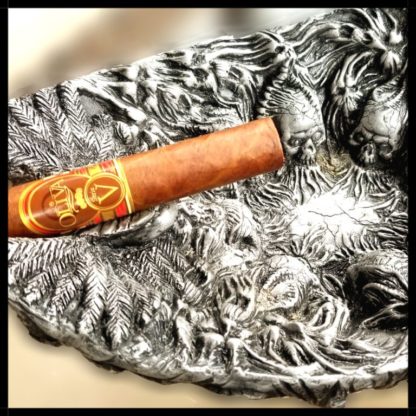 CHAOS Cigar Ashtray with Oliva V Cigar