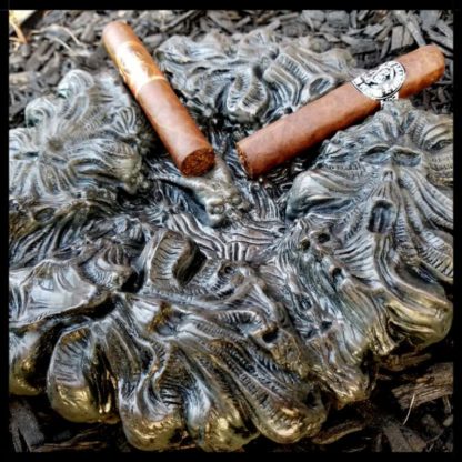 lost skulls cigar ashtray with cigars