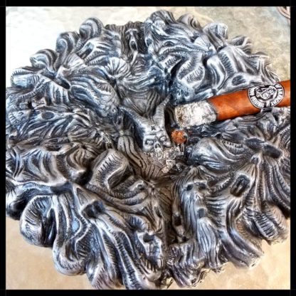 Lost Skulls Cigar Ashtray - Image 4