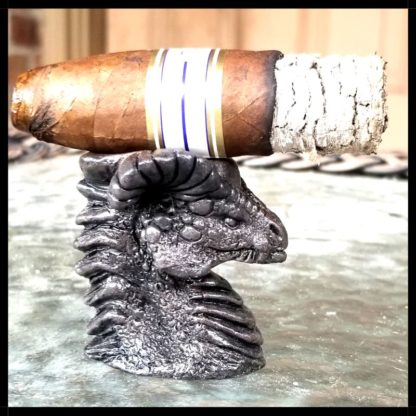 Dragon Cigar Stand with Cigar