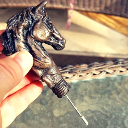 Horse cigar nubber tool